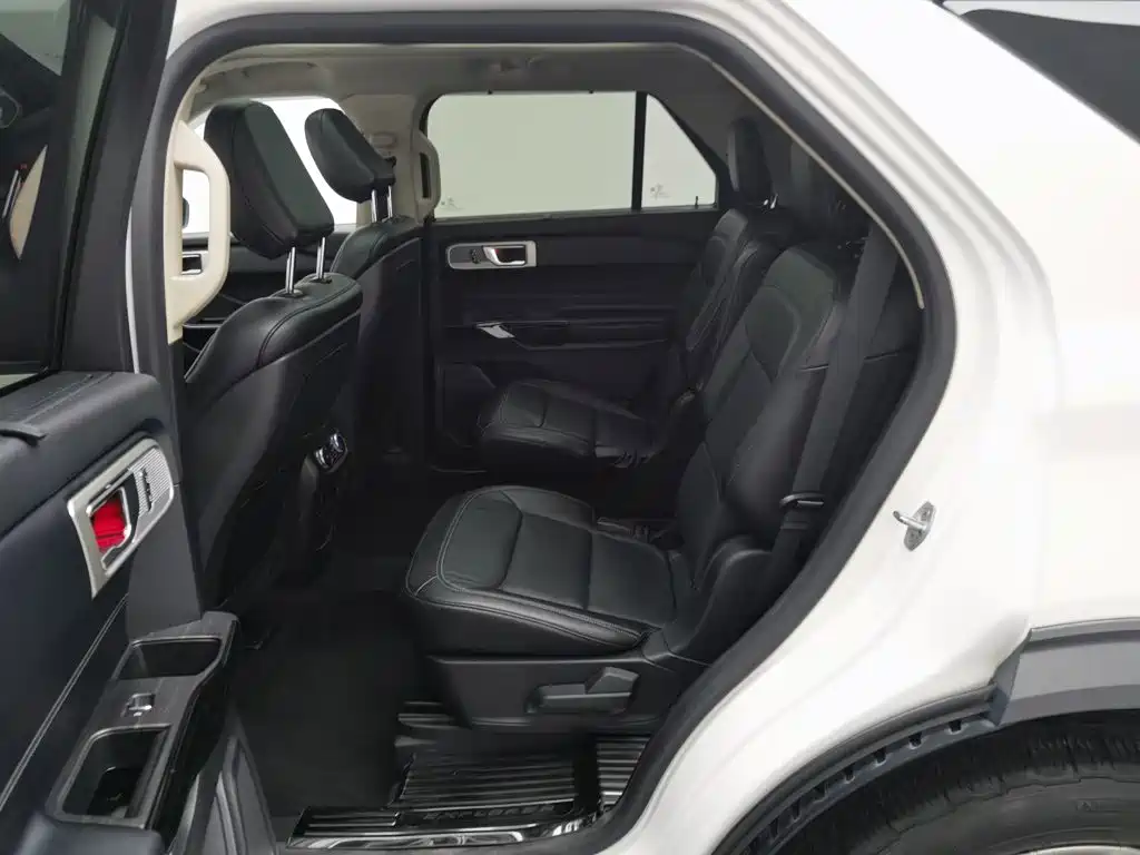 Ford Explorer — миниатюра 15