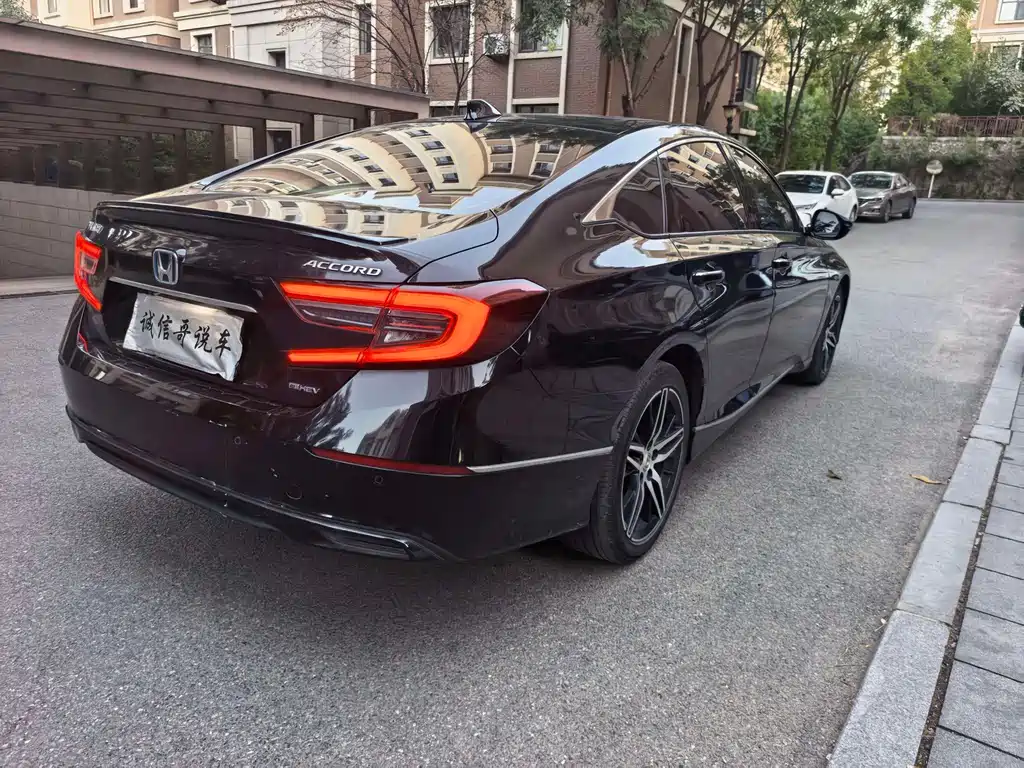 Honda Accord — миниатюра 7