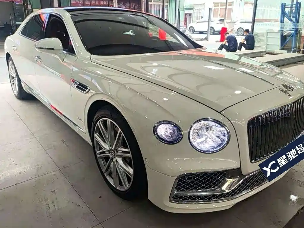 Bentley Flying Spur — миниатюра 2