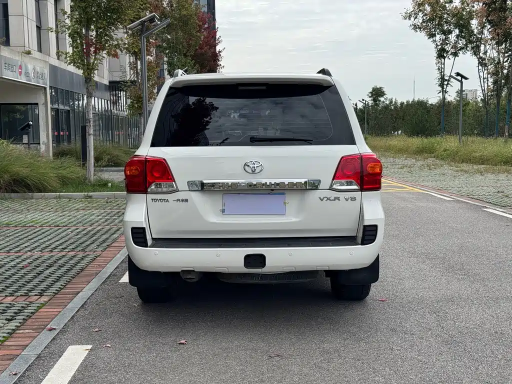 Toyota Land Cruiser — миниатюра 5