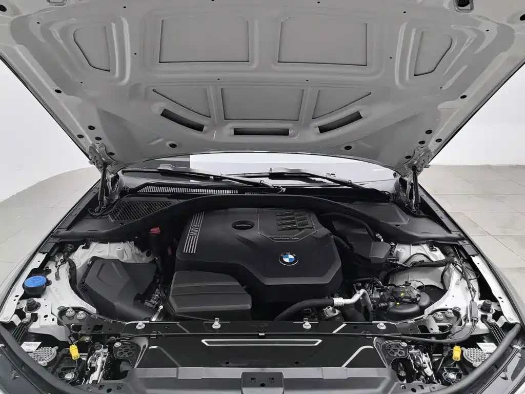 BMW 3 Series — миниатюра 6