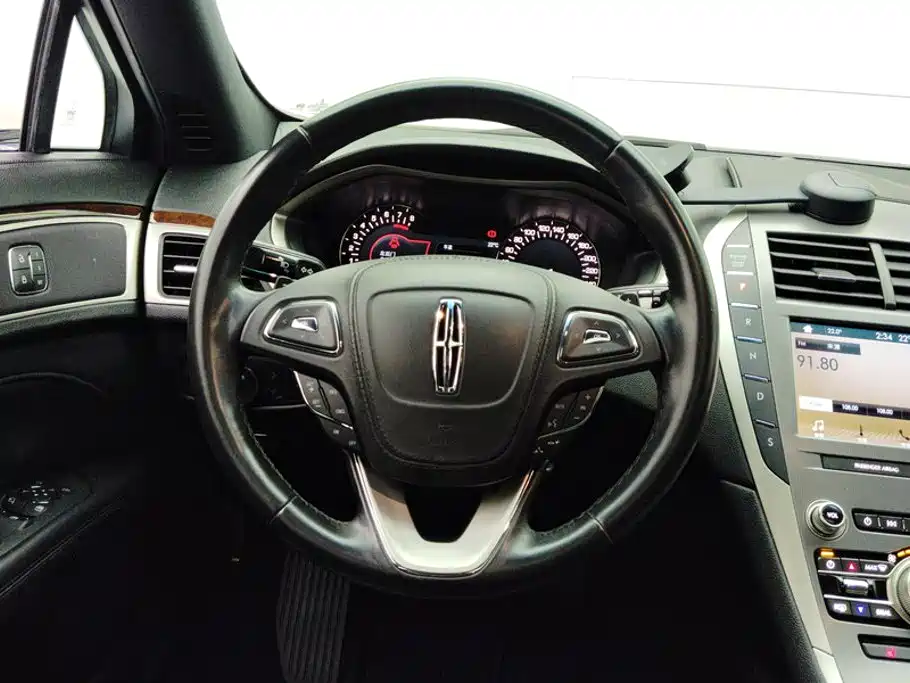 Lincoln MKZ — миниатюра 15