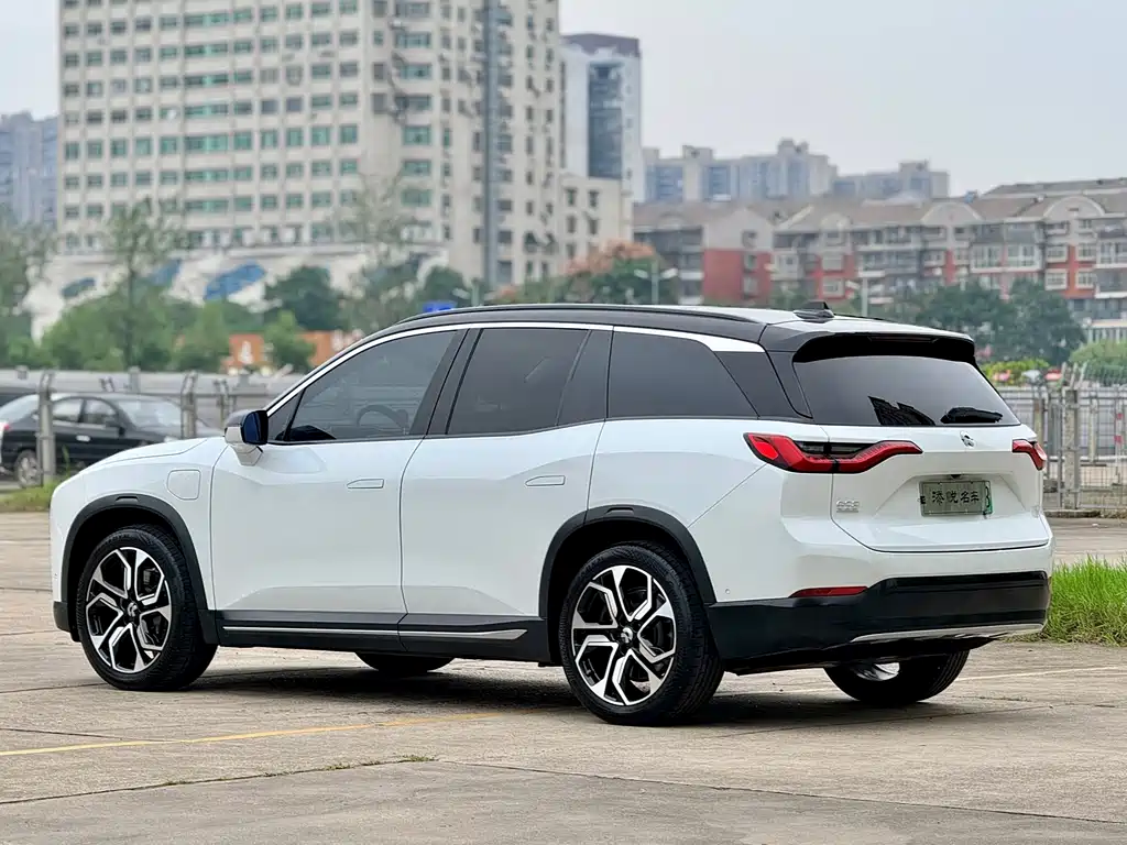 NIO ES8 — миниатюра 5