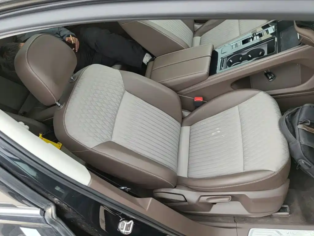 Volkswagen Viloran — миниатюра 25