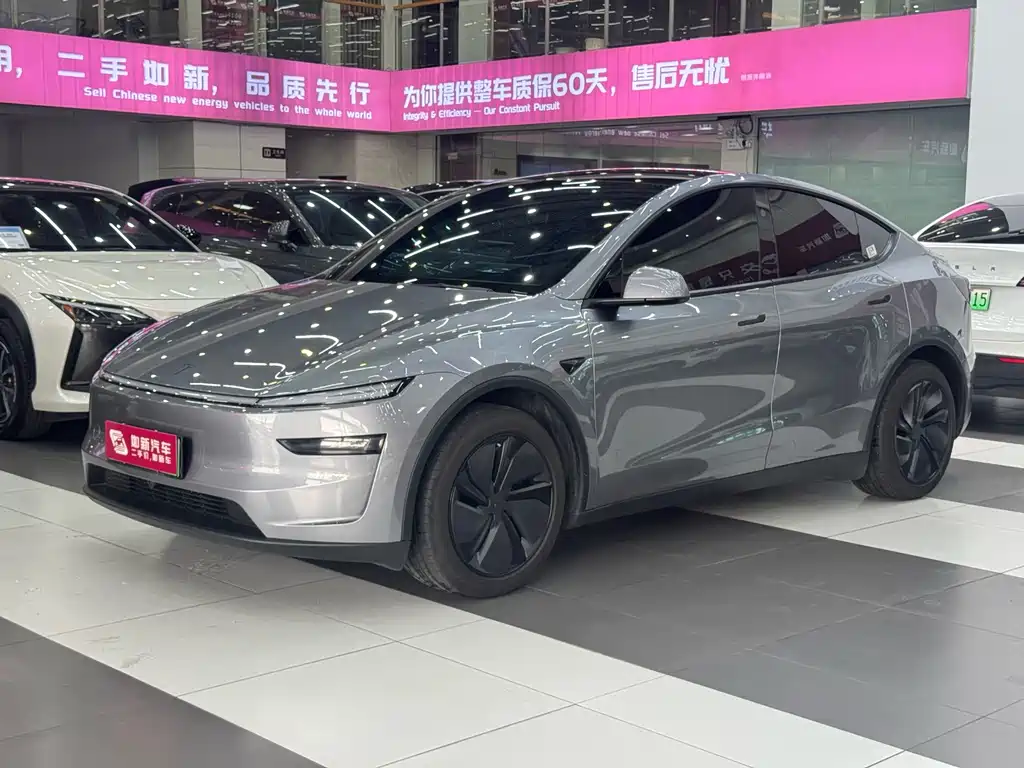 Tesla Model Y — фотографии объявления, Фото 2