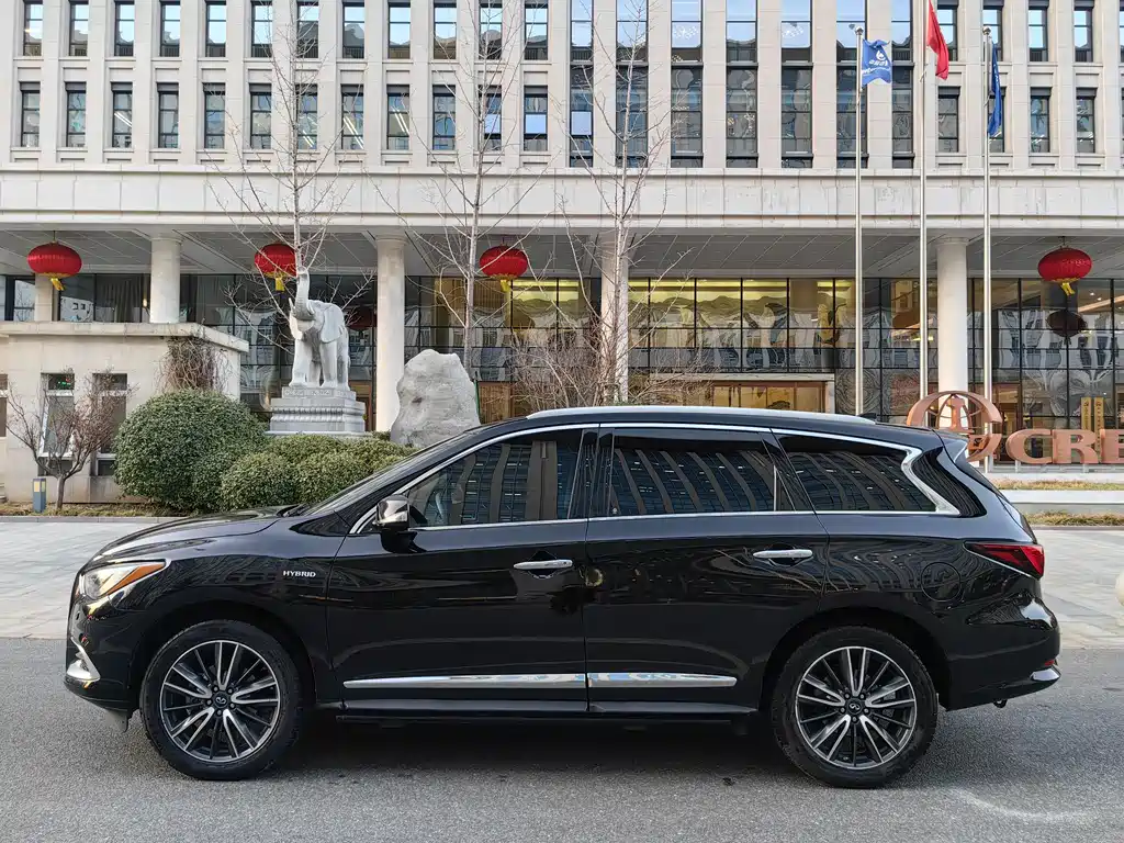 INFINITI QX60