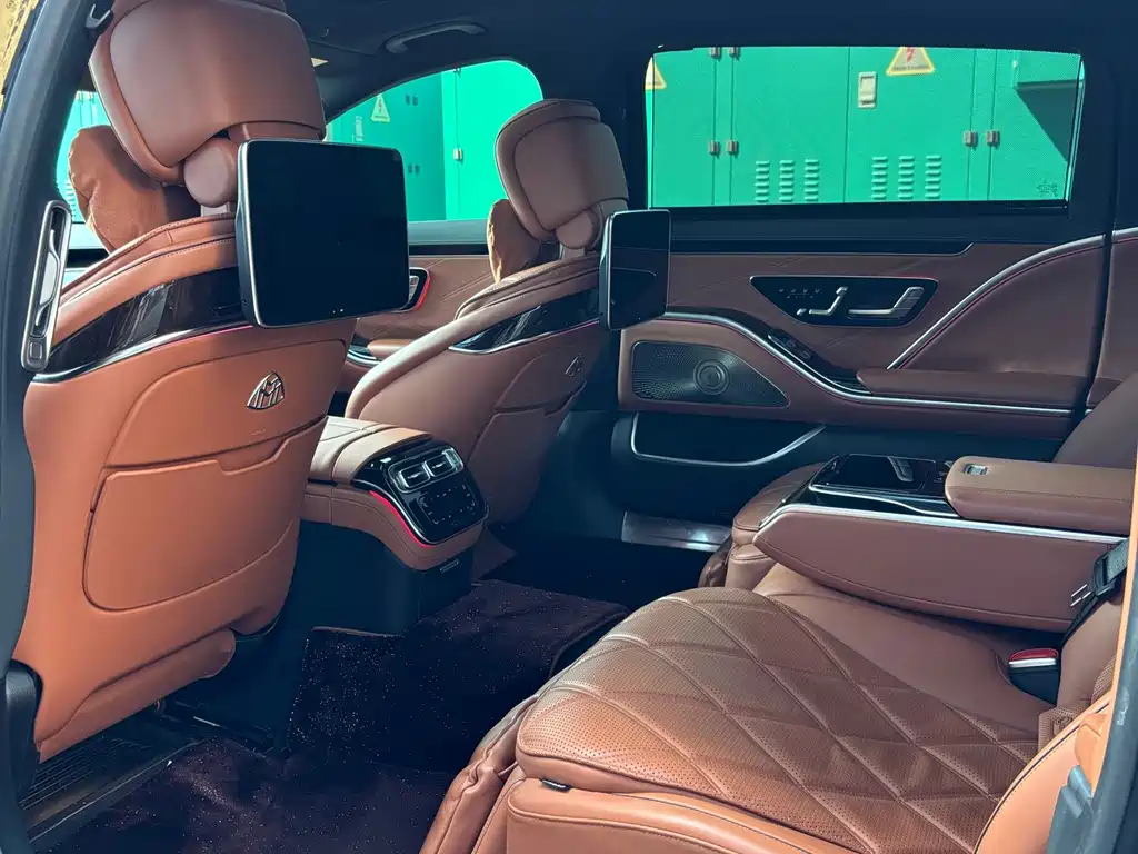 Mercedes-Benz S-Class — миниатюра 9