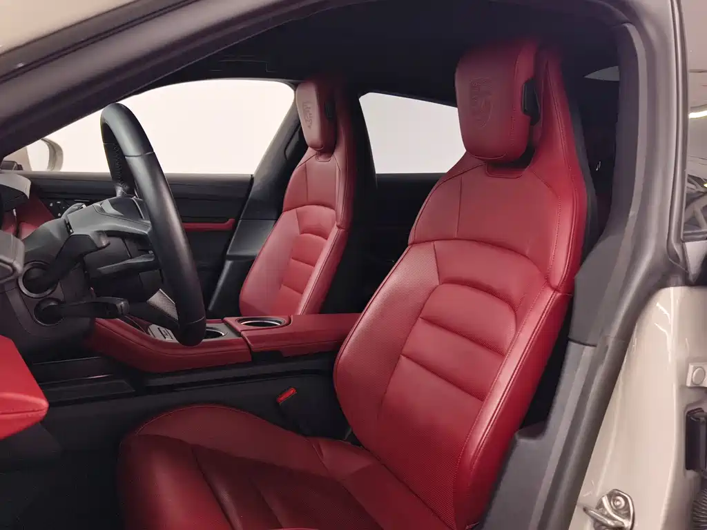 Porsche Taycan — миниатюра 8