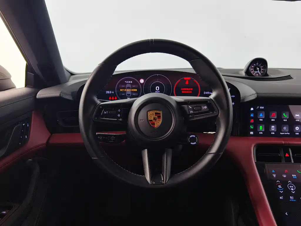 Porsche Taycan — миниатюра 11