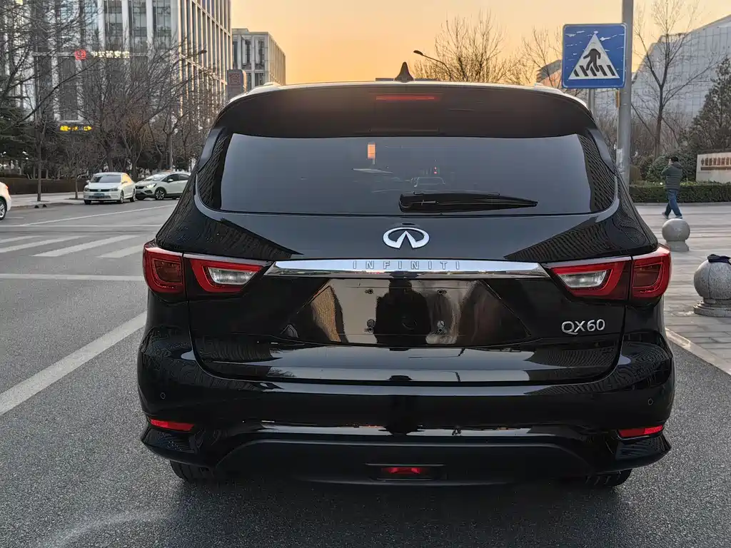 INFINITI QX60