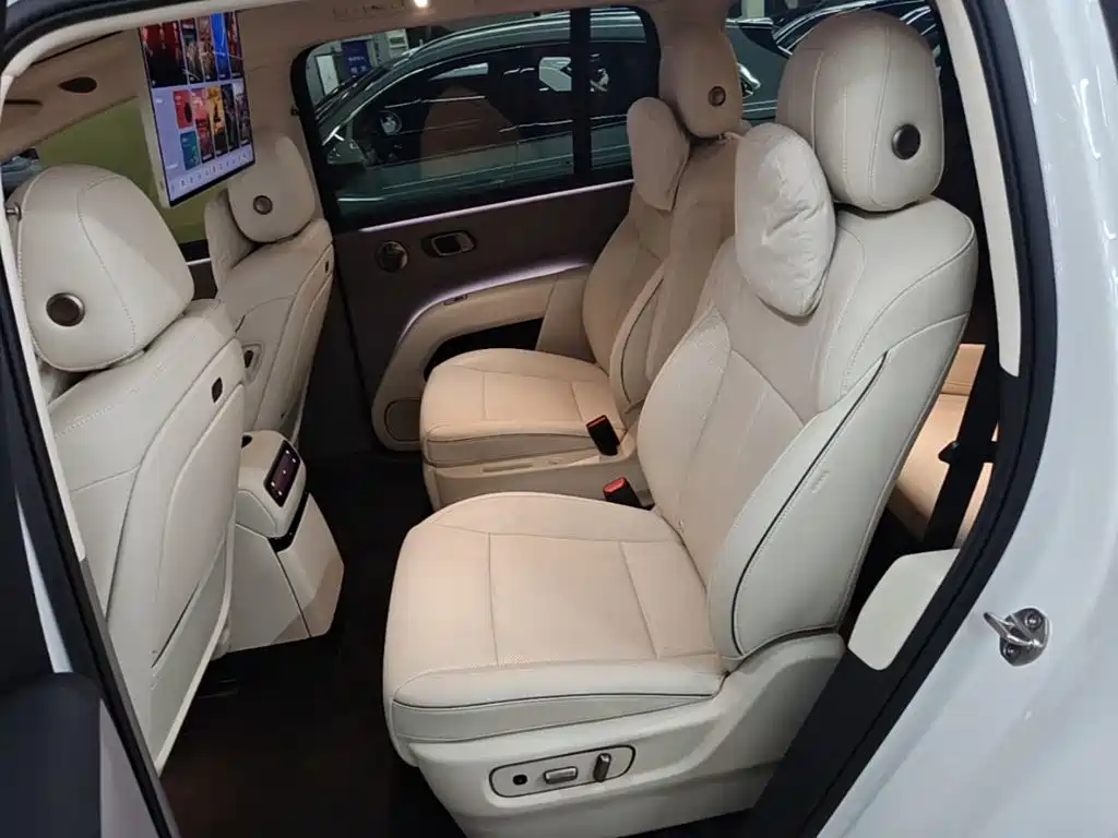 Li Auto Li i8 — миниатюра 17