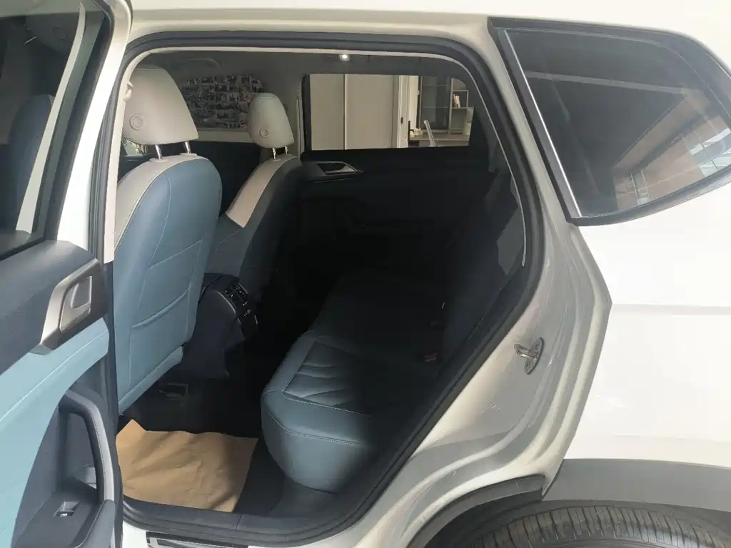 Volkswagen Tharu — миниатюра 9