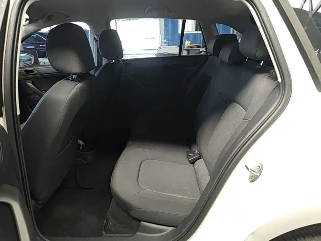 Skoda Rapid Spaceback — миниатюра 17