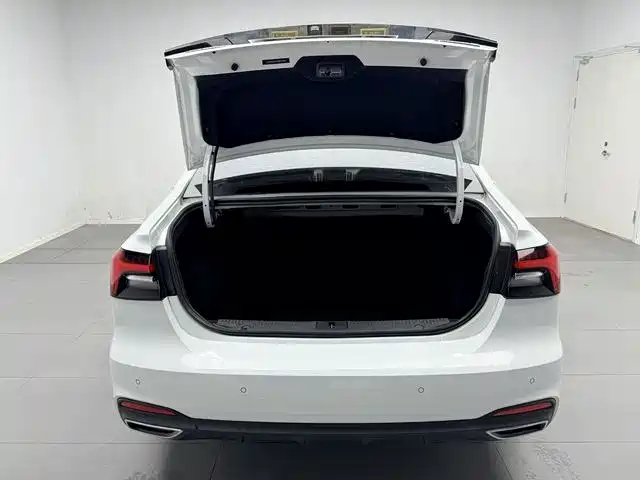 Roewe i6 MAX — миниатюра 16
