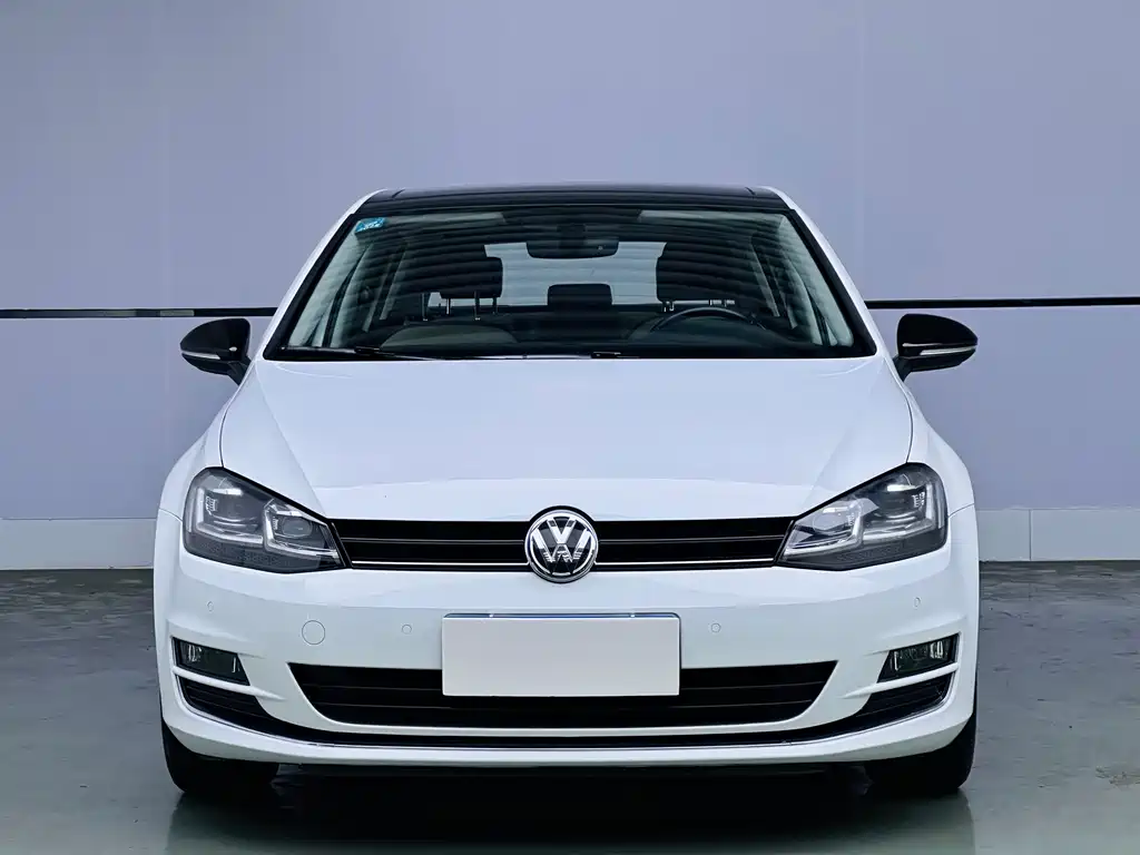 Volkswagen Golf 2017 230TSI AT Luxury