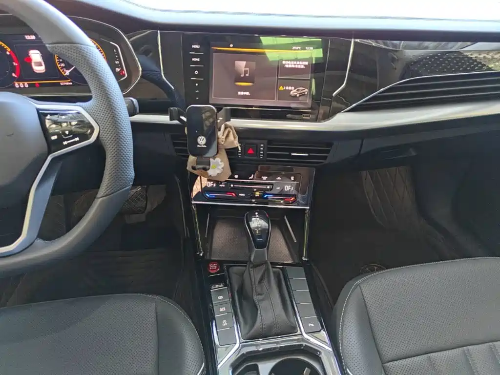 Volkswagen Passat — миниатюра 13