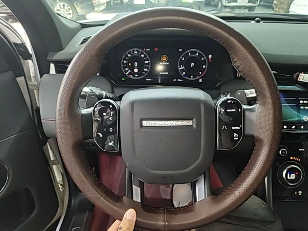Land Rover Discovery Sport — миниатюра 11