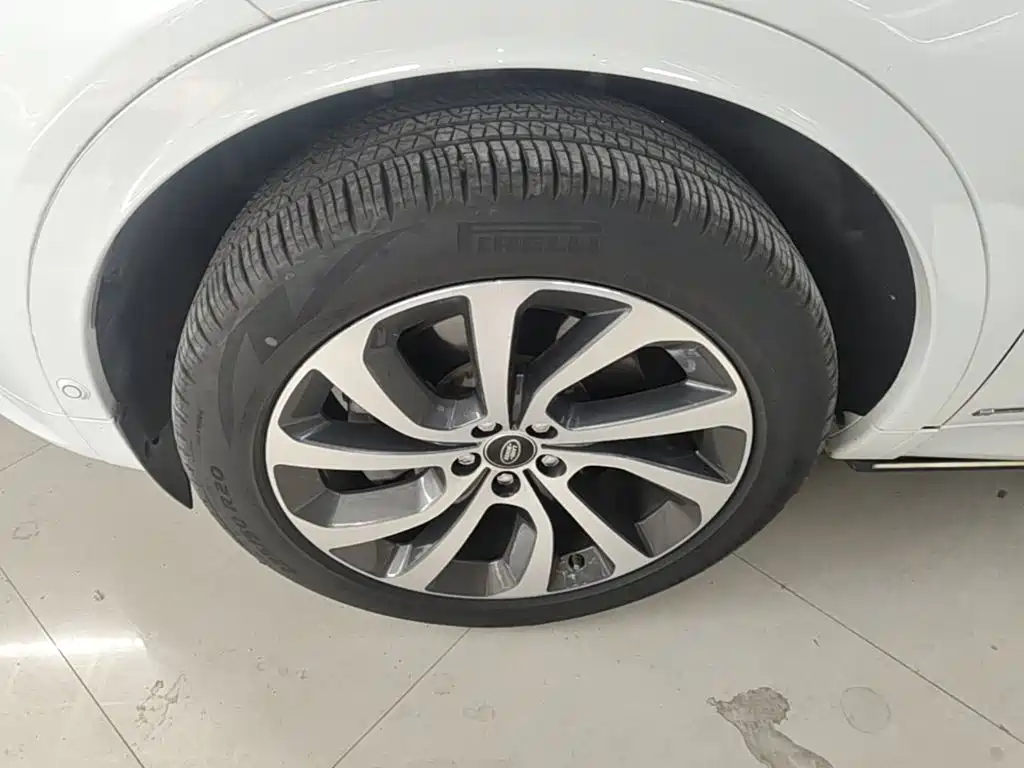 Land Rover Discovery Sport — миниатюра 23