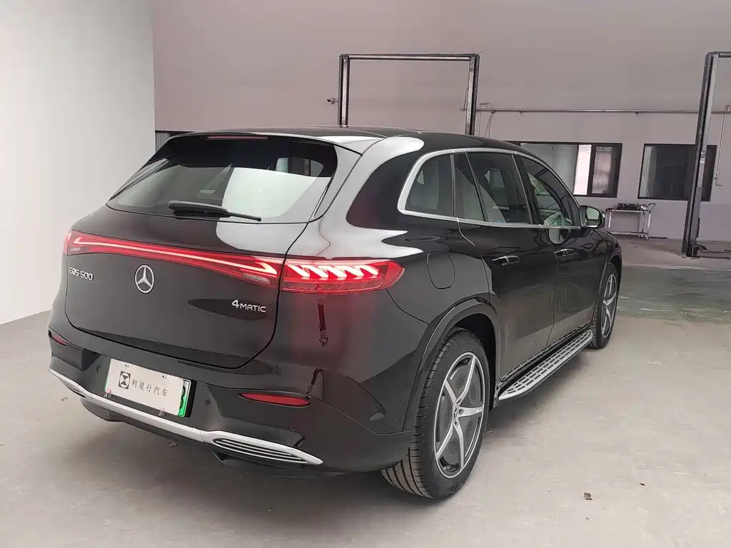 Mercedes-Benz EQS SUV — миниатюра 7