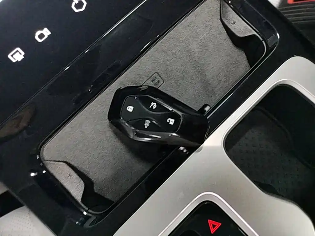 ARCFOX Alpha T — миниатюра 9