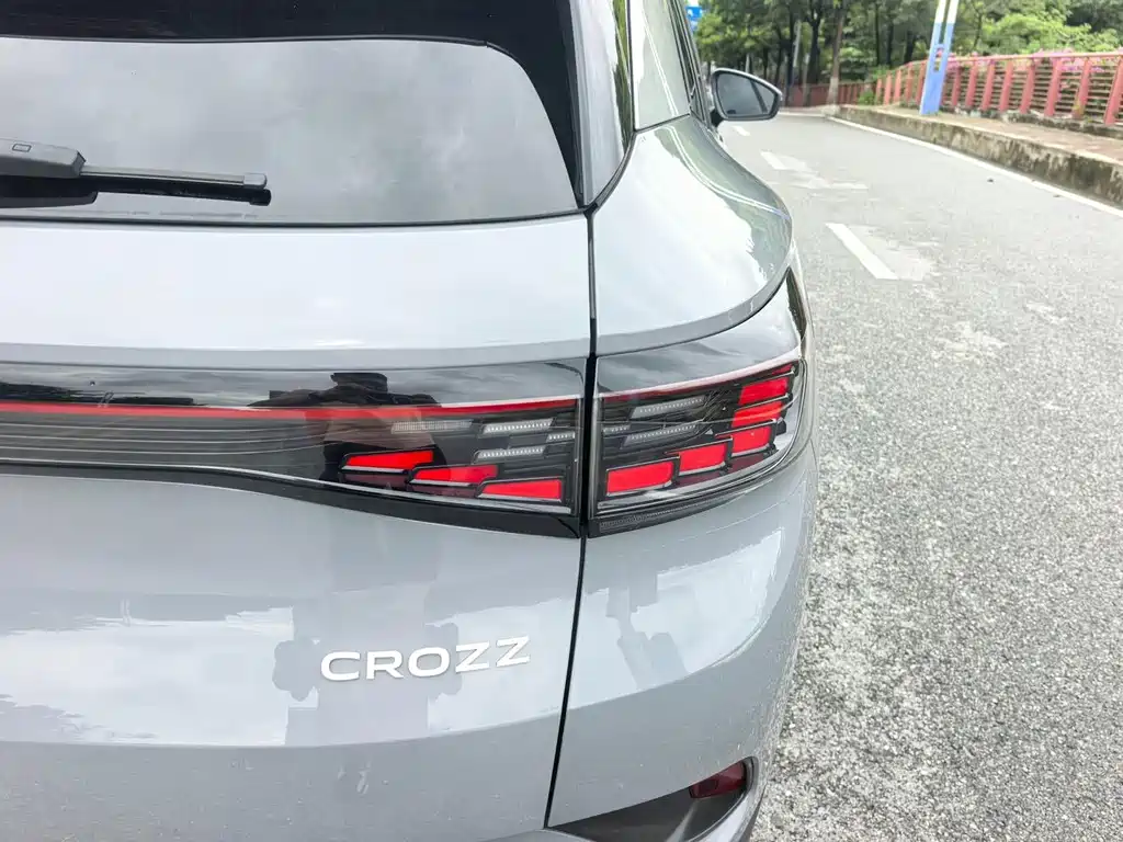 Volkswagen ID.4 Crozz — миниатюра 16