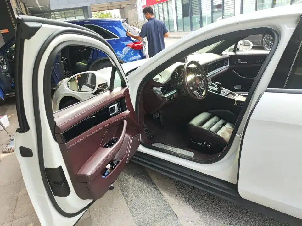 Porsche Panamera — миниатюра 3