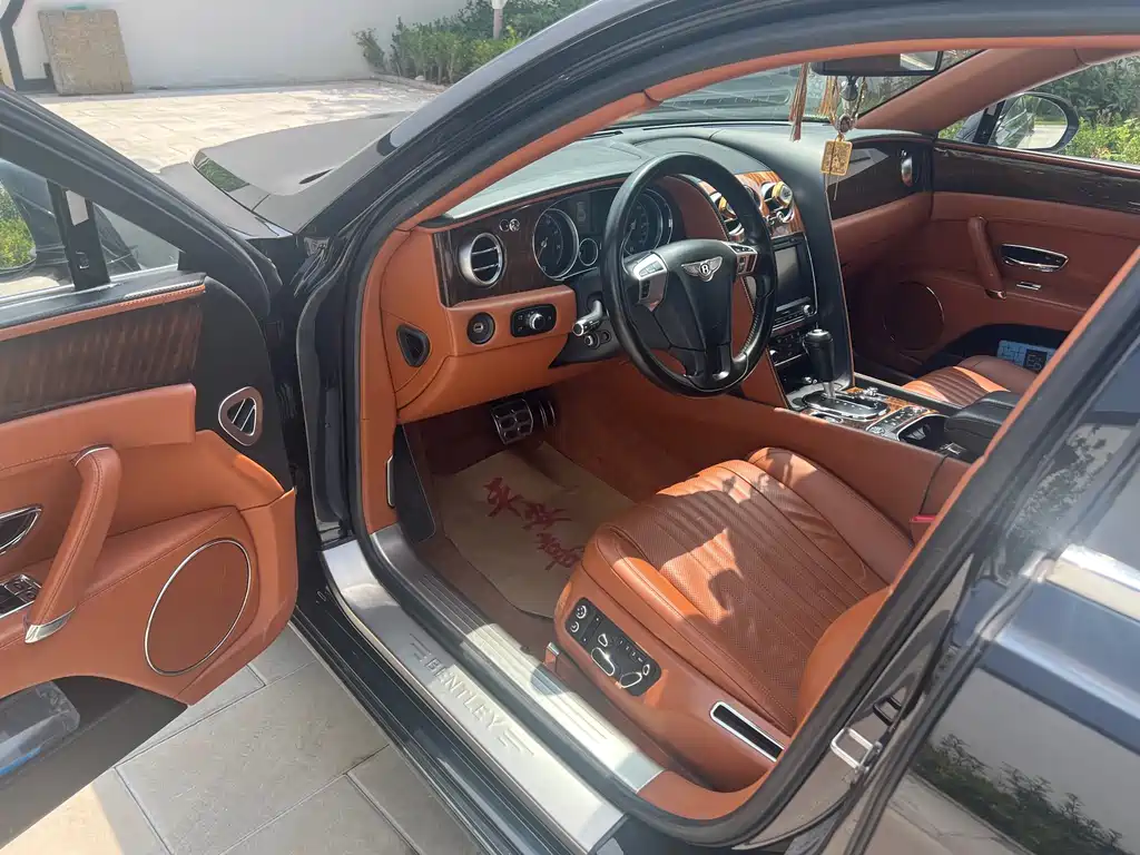 Bentley Flying Spur 2017 4.0T V8 Standard