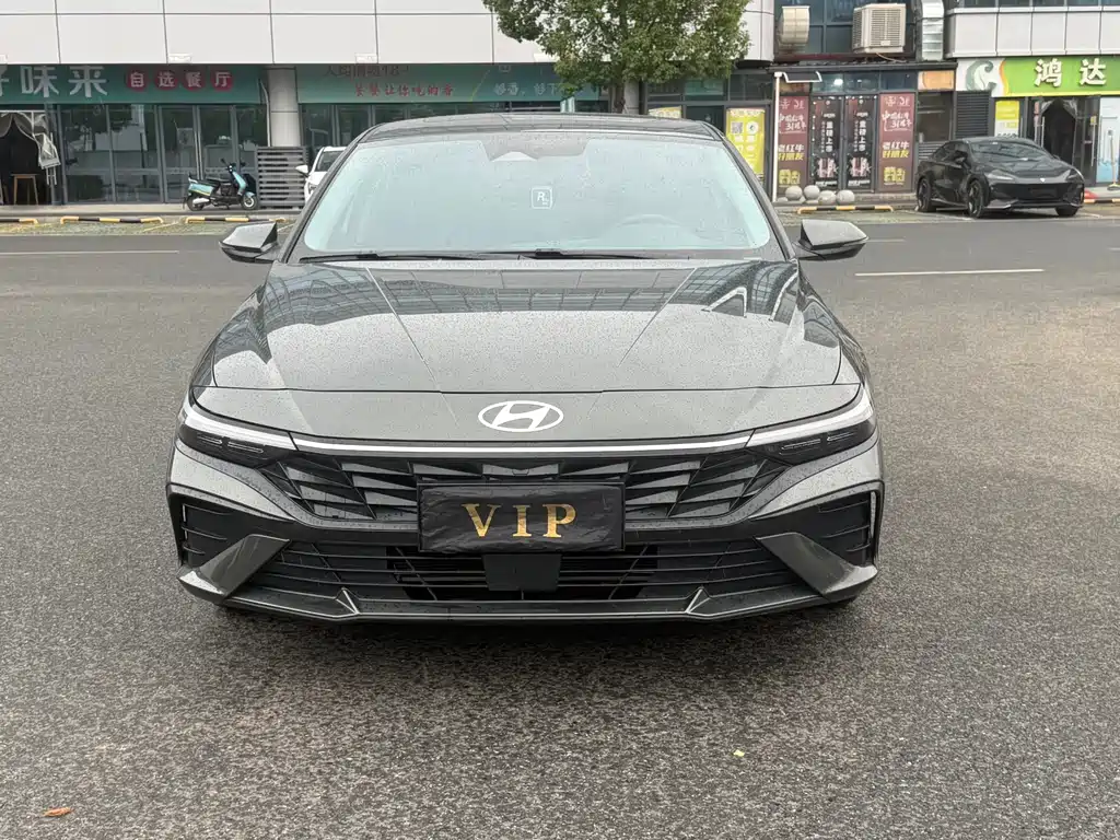 Hyundai Elantra — миниатюра 2