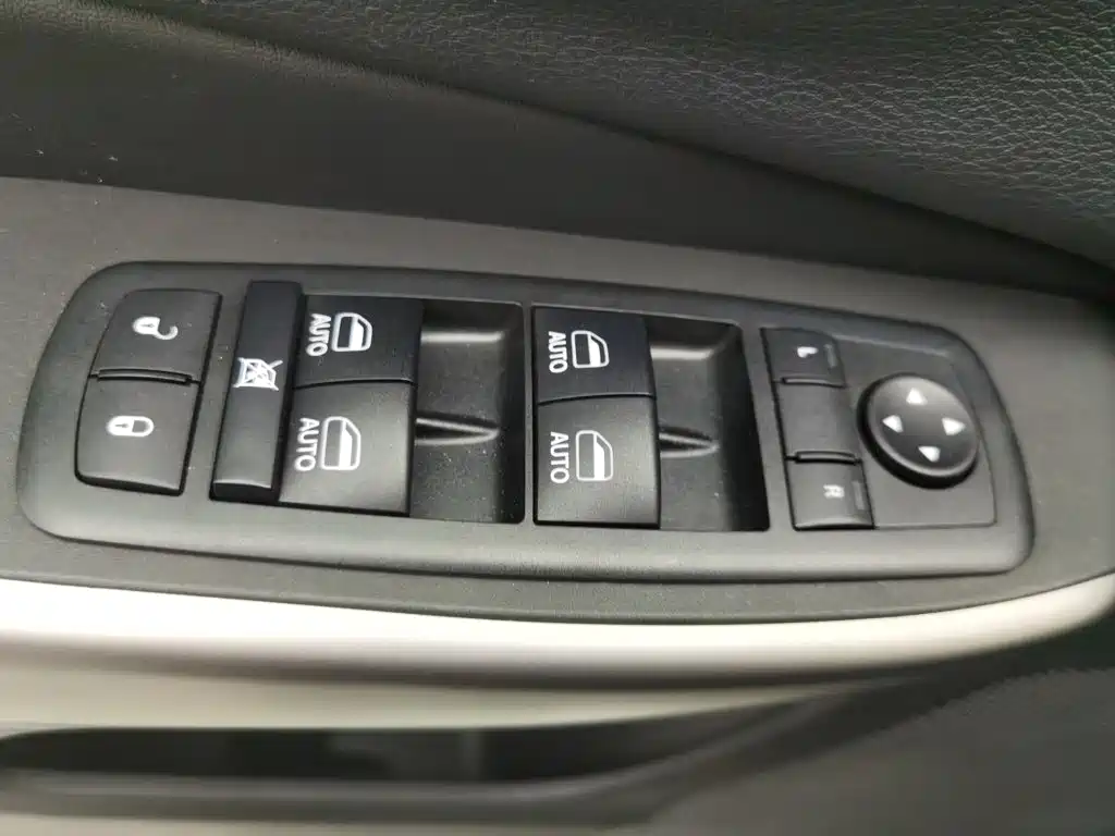 Jeep Cherokee — миниатюра 9