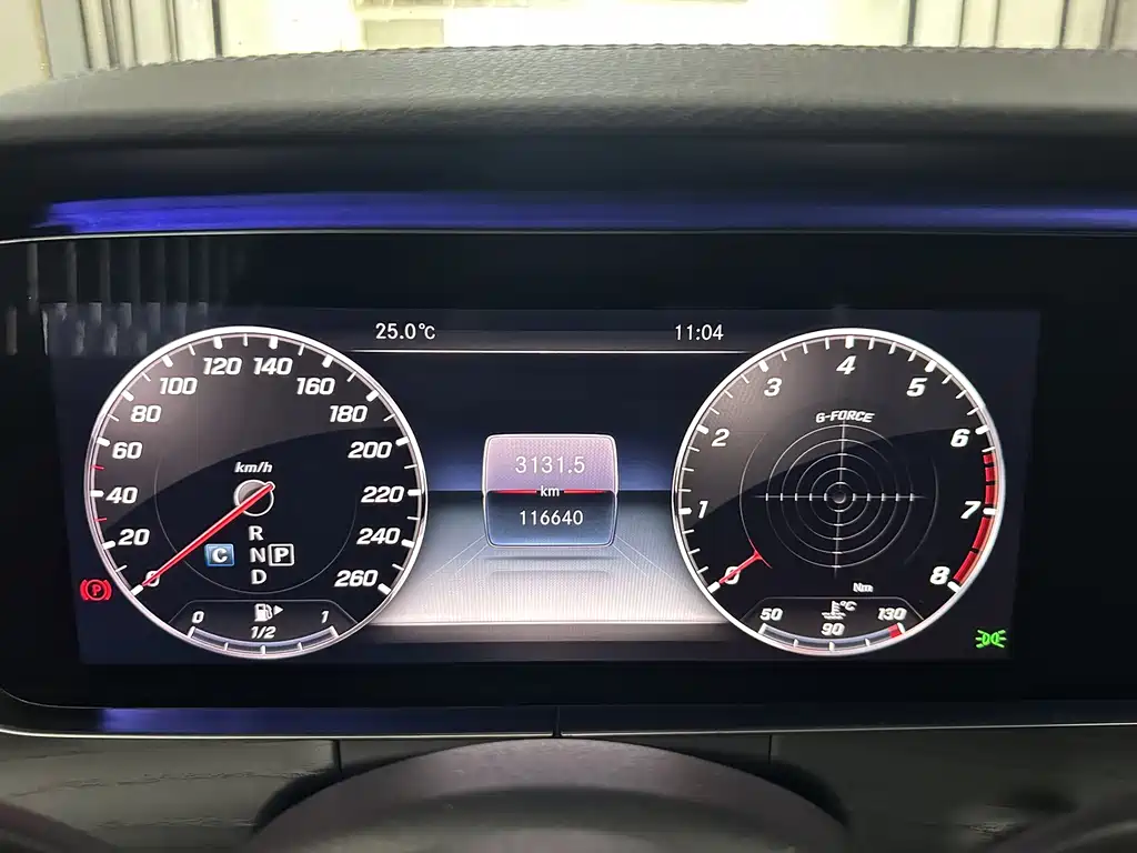 Mercedes-Benz E-Class — миниатюра 4