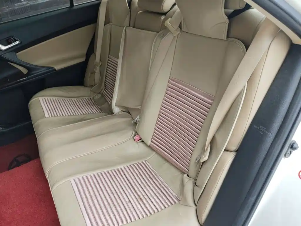 Toyota Reiz — миниатюра 13