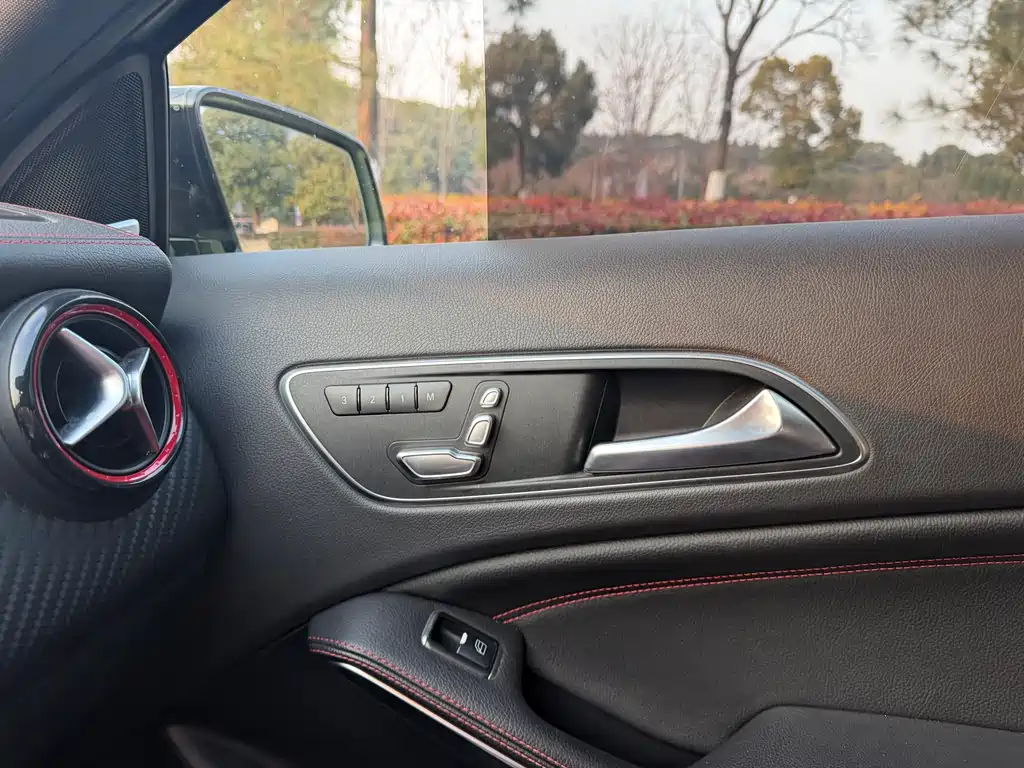 MERCEDES-BENZ A CLASS AMG