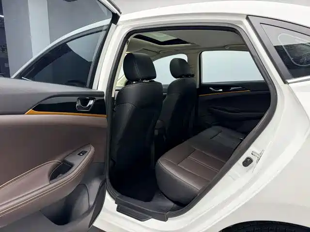 Changan Eado DT — миниатюра 14