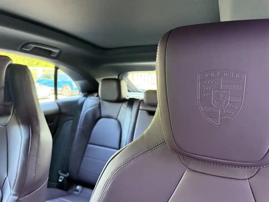Porsche Macan EV — миниатюра 11