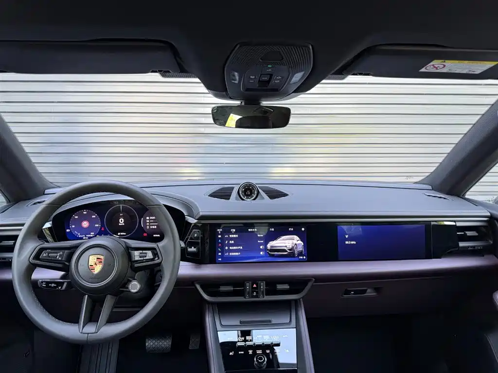 Porsche Macan EV — миниатюра 9