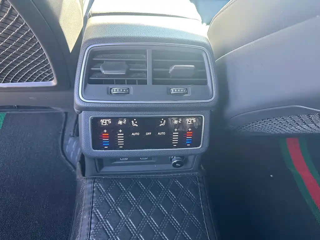 Audi A6L — миниатюра 9