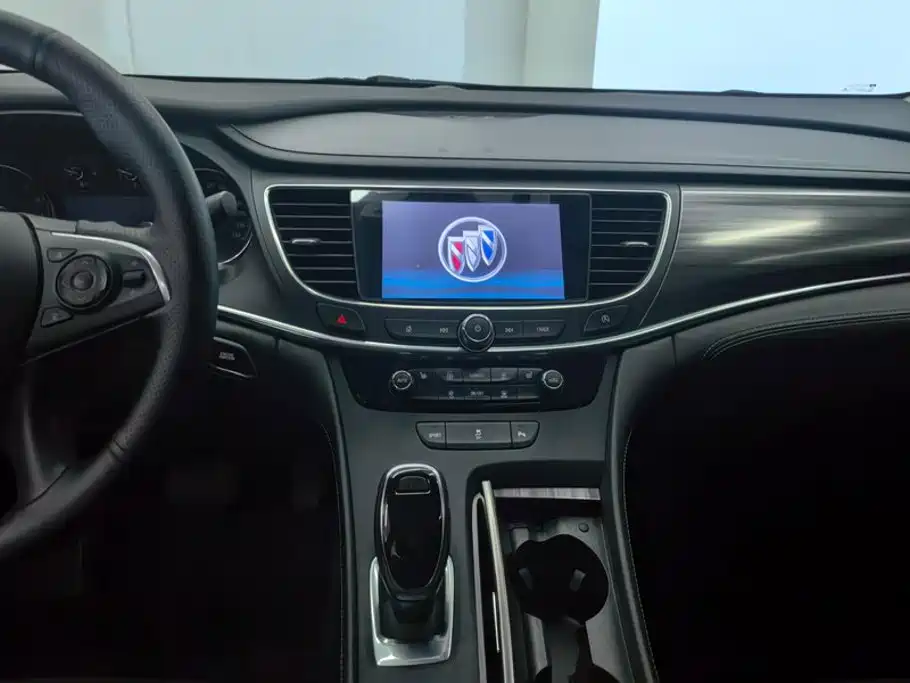Buick LaCrosse — миниатюра 13