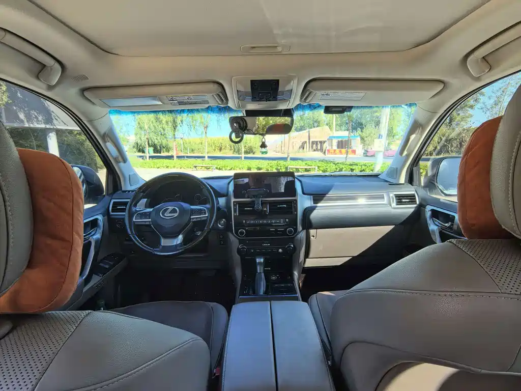 Lexus GX — миниатюра 13