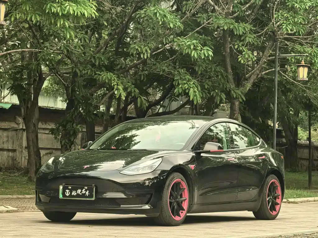 Tesla Model 3 2023