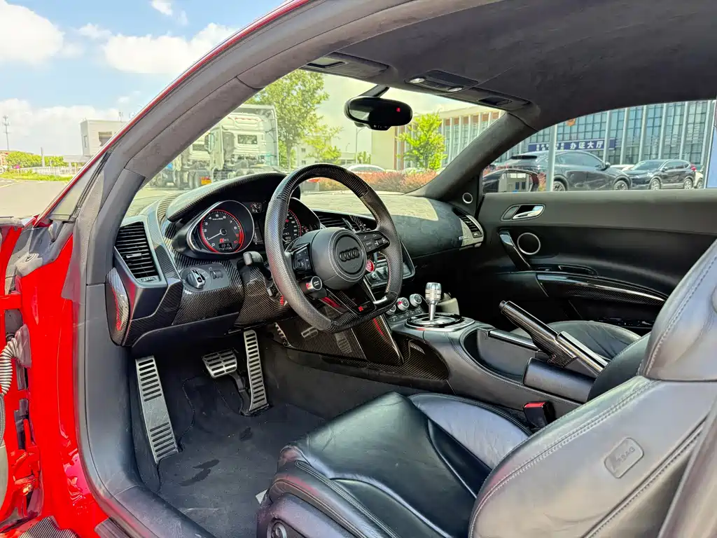 Audi R8 — миниатюра 5