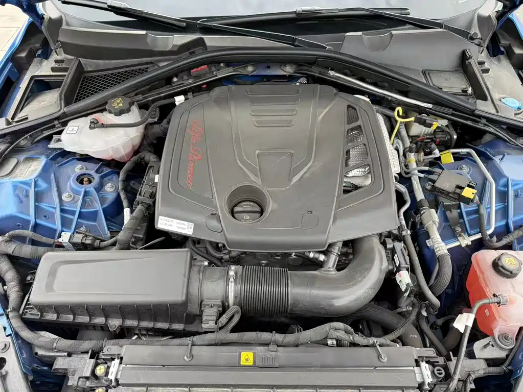 Alfa Romeo Giulia 2023 2.0T 280HP