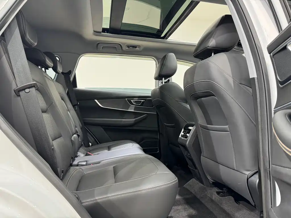 Chery Tiggo 8 - фото 29