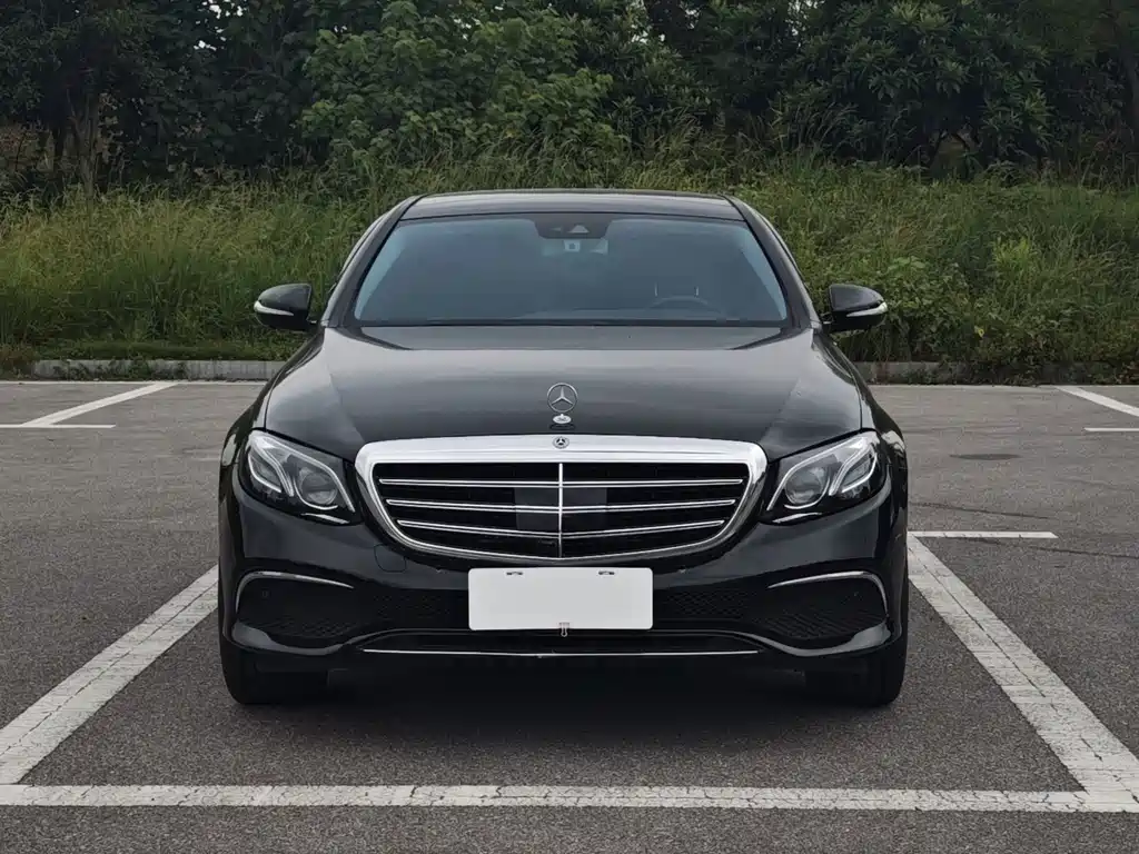 Mercedes-Benz E-Class — миниатюра 4