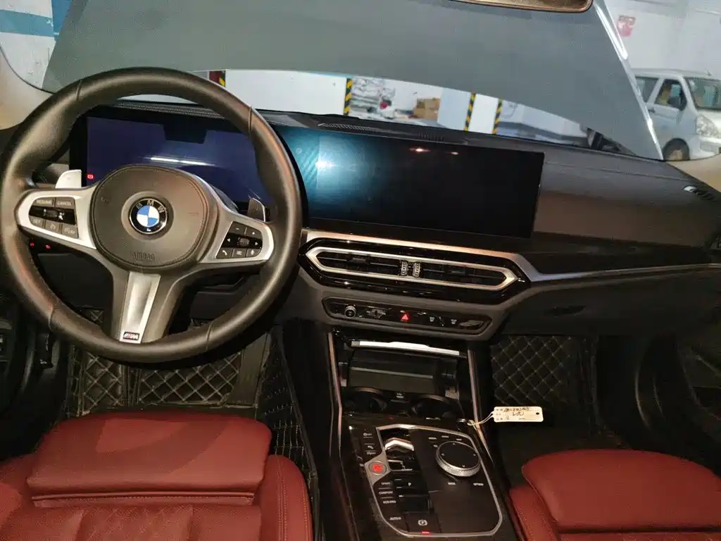 BMW 3 Series 2023 — фото 10