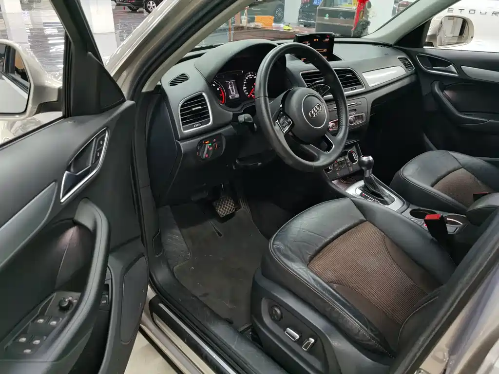 Audi Q3 — миниатюра 3
