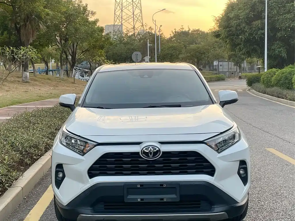 TOYOTA RAV4 RONGFANG