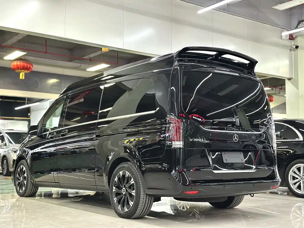 Mercedes-Benz V-Class V 2024 V 300 L Luxury