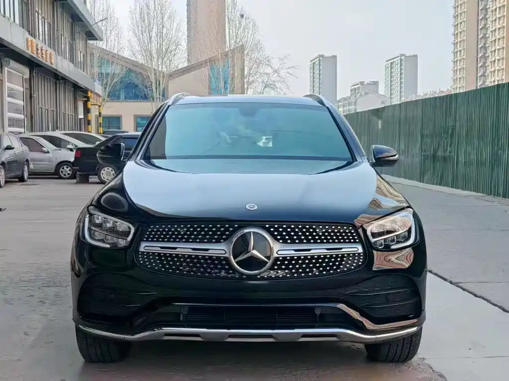 MERCEDES-BENZ GLC