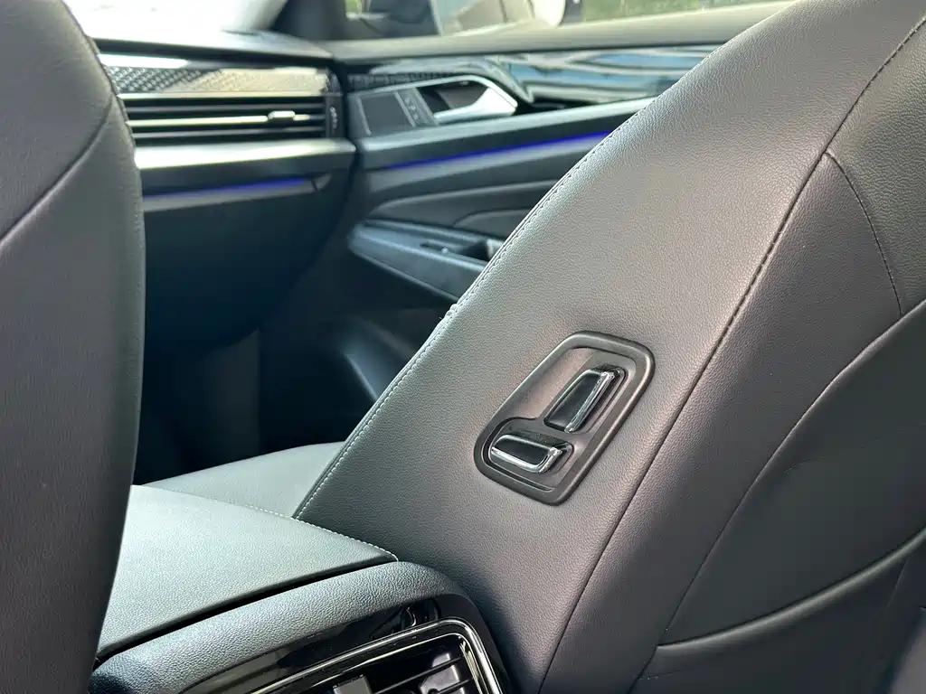 Volkswagen Passat — миниатюра 11