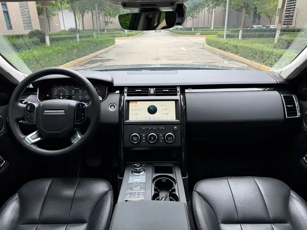 Land Rover Discovery — миниатюра 8